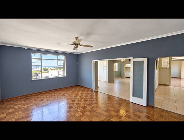 2.5 BEDROOM APARTMENT FOR SALE IN GLENWOOD